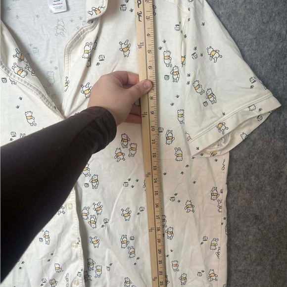 Disney Collection Woman Large Winnie the Pooh White Pajama Set - Picture 7 of 11